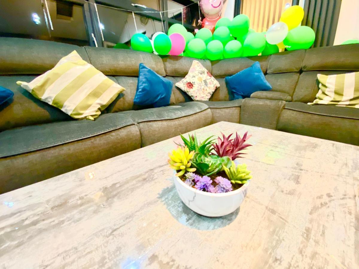 Isha'S Lodge バーミンガム エクステリア 写真